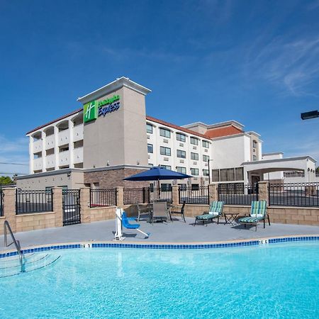 Holiday Inn Express San Diego South - National City By Ihg Bagian luar foto