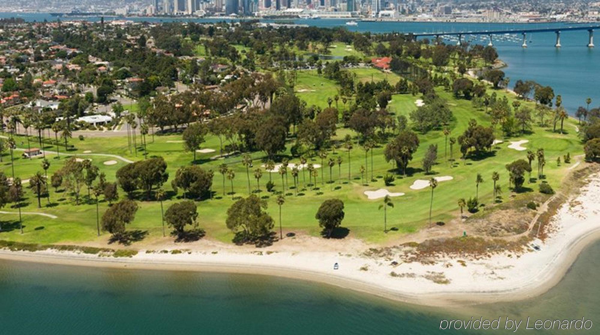 Holiday Inn Express San Diego South - National City By Ihg Bagian luar foto